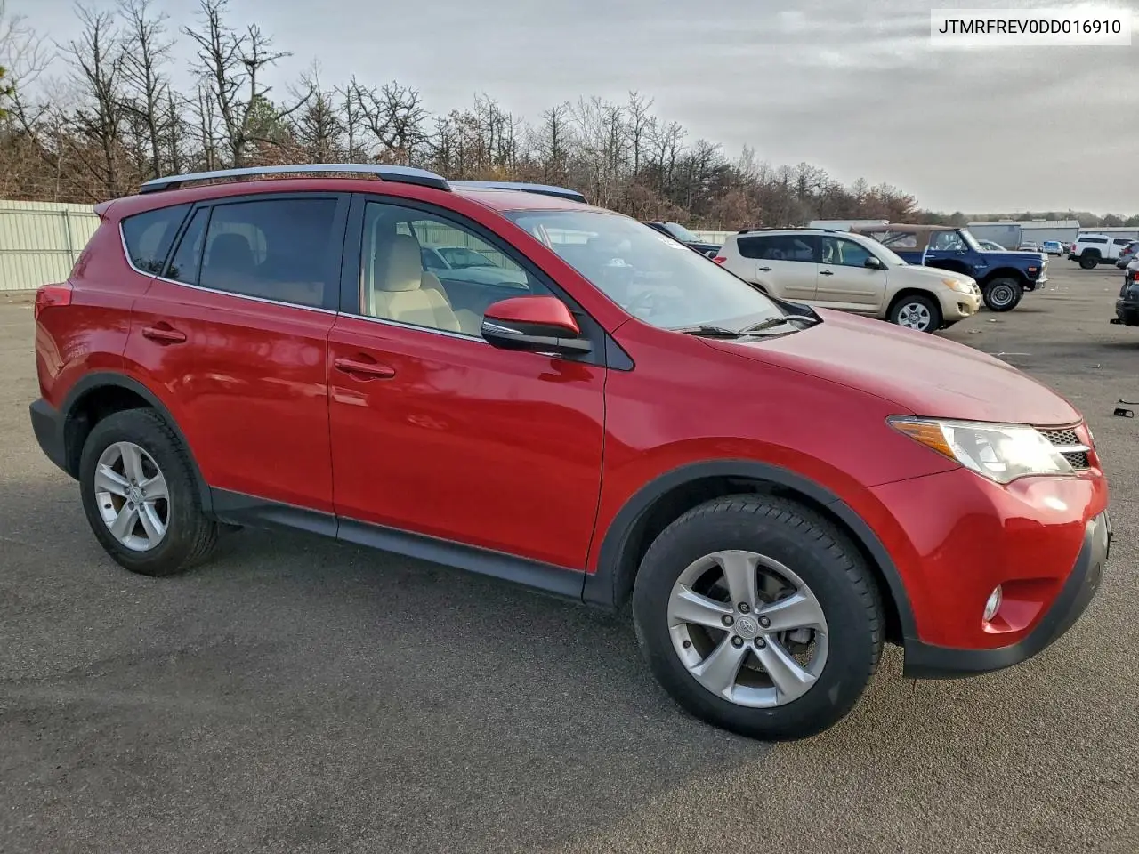 JTMRFREV0DD016910 2013 Toyota Rav4 Xle