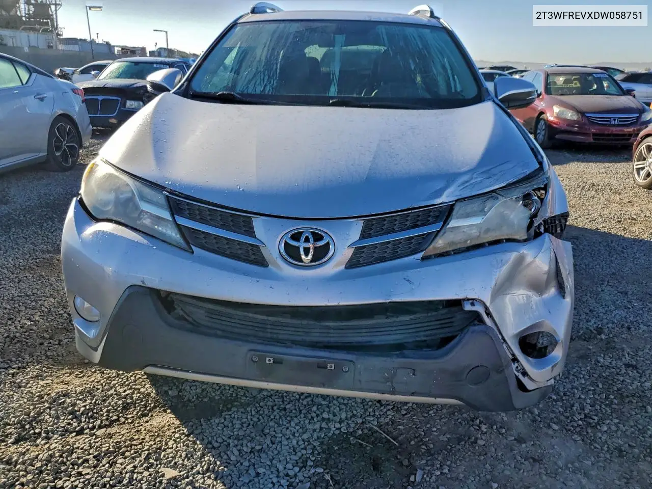 2T3WFREVXDW058751 2013 Toyota Rav4 Xle