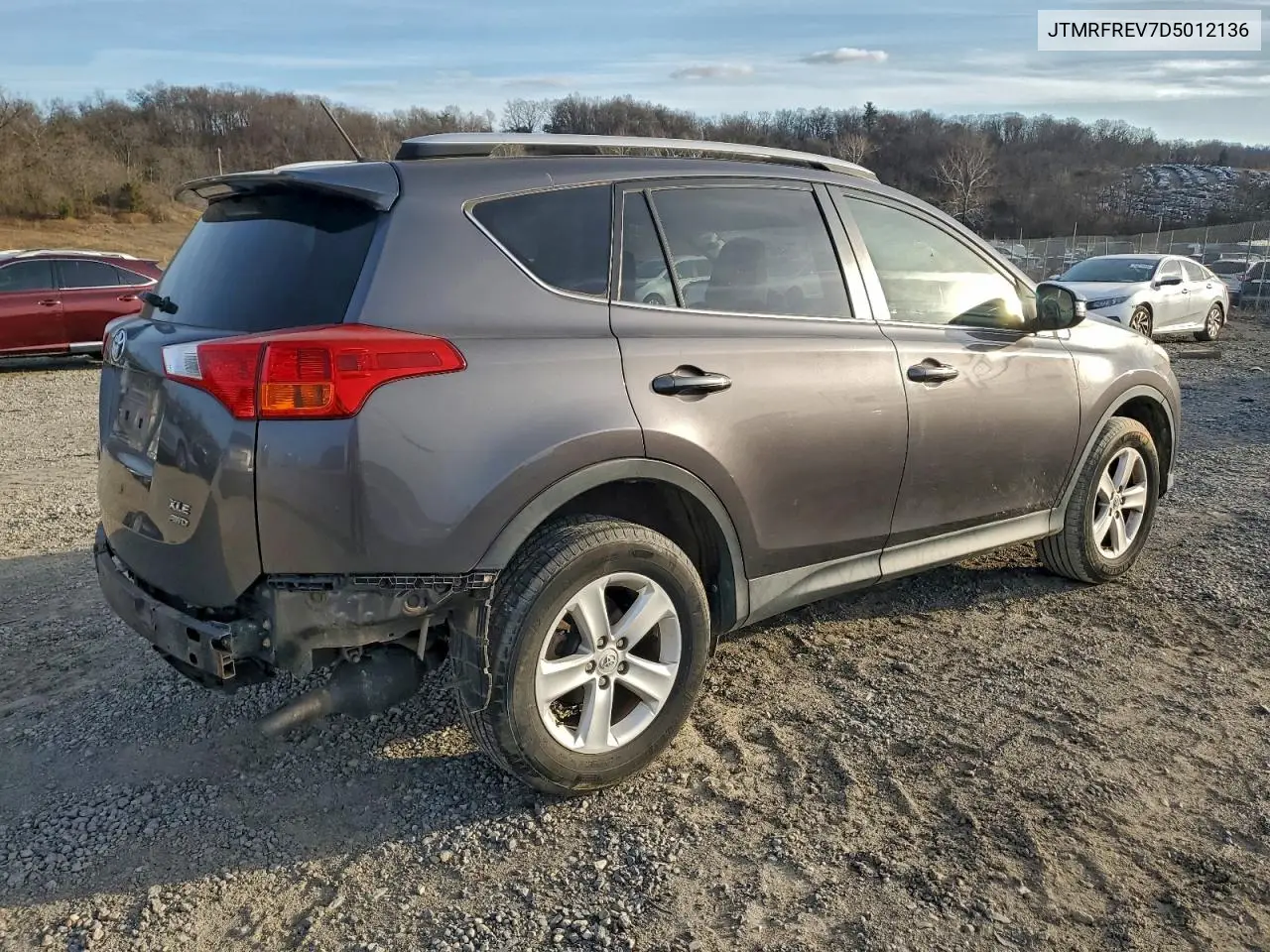 JTMRFREV7D5012136 2013 Toyota Rav4 Xle