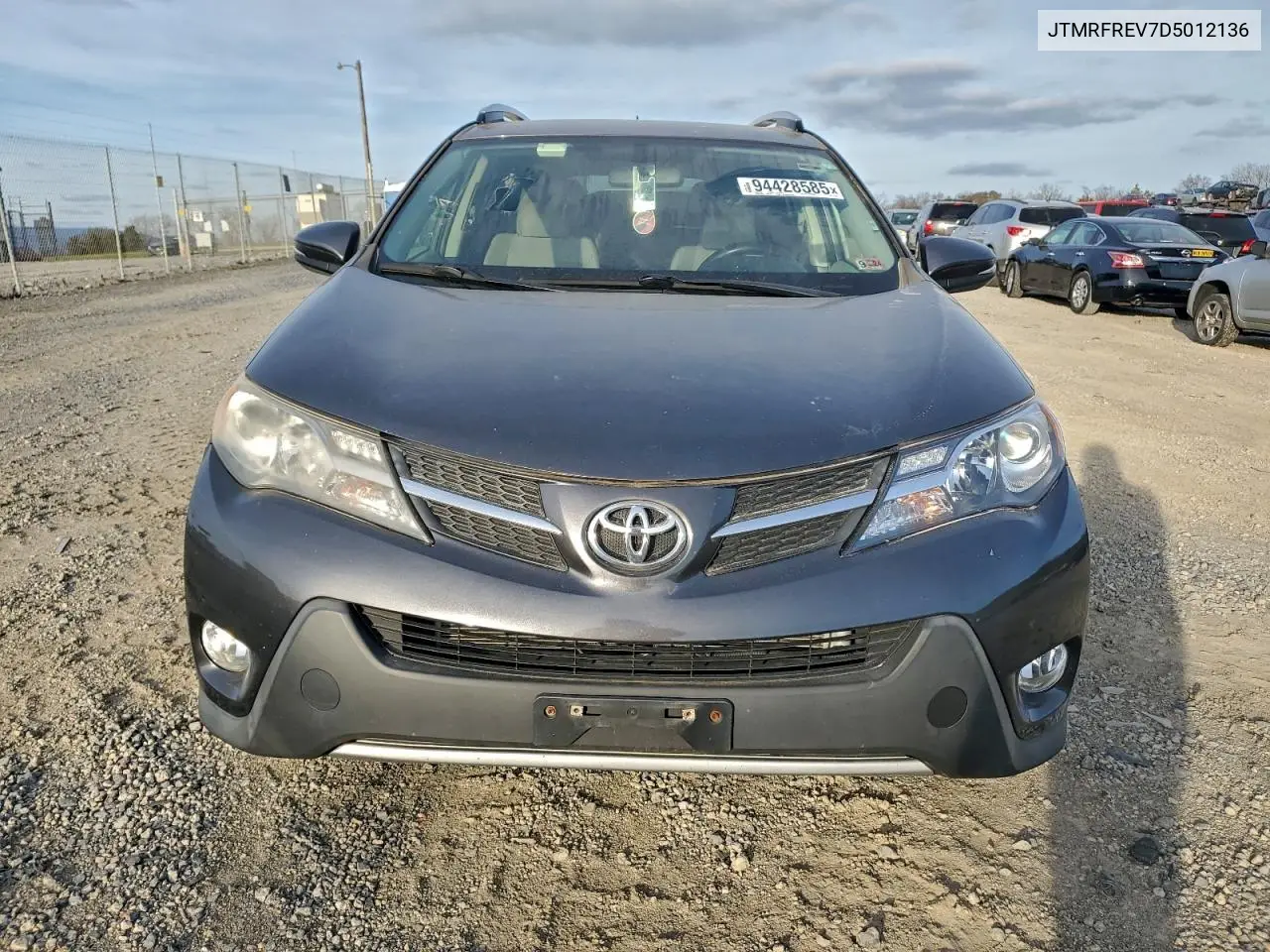 JTMRFREV7D5012136 2013 Toyota Rav4 Xle