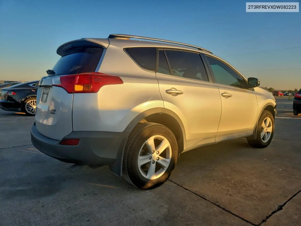 2T3RFREVXDW082223 2013 Toyota Rav4 Xle