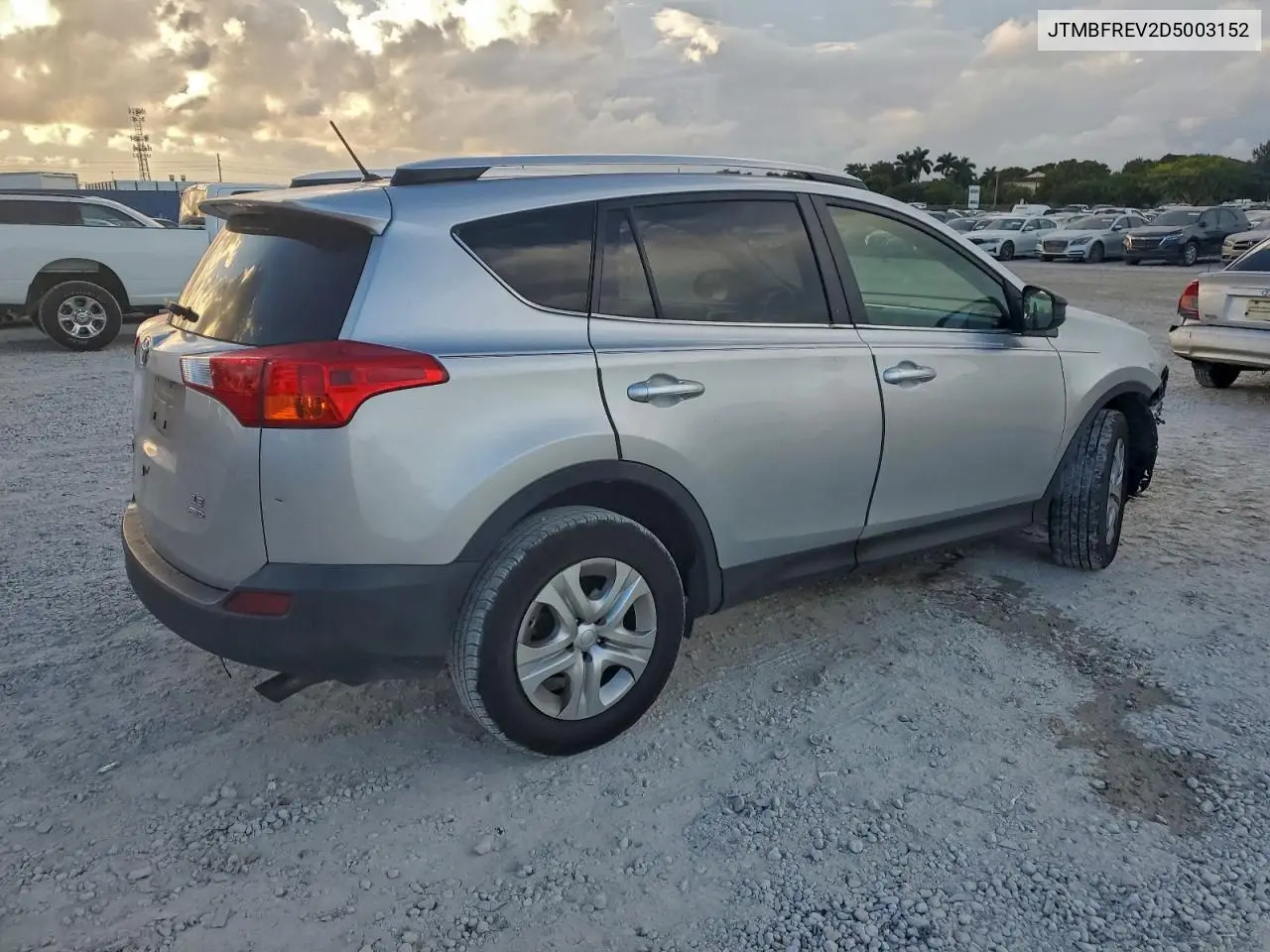 JTMBFREV2D5003152 2013 Toyota Rav4 Le