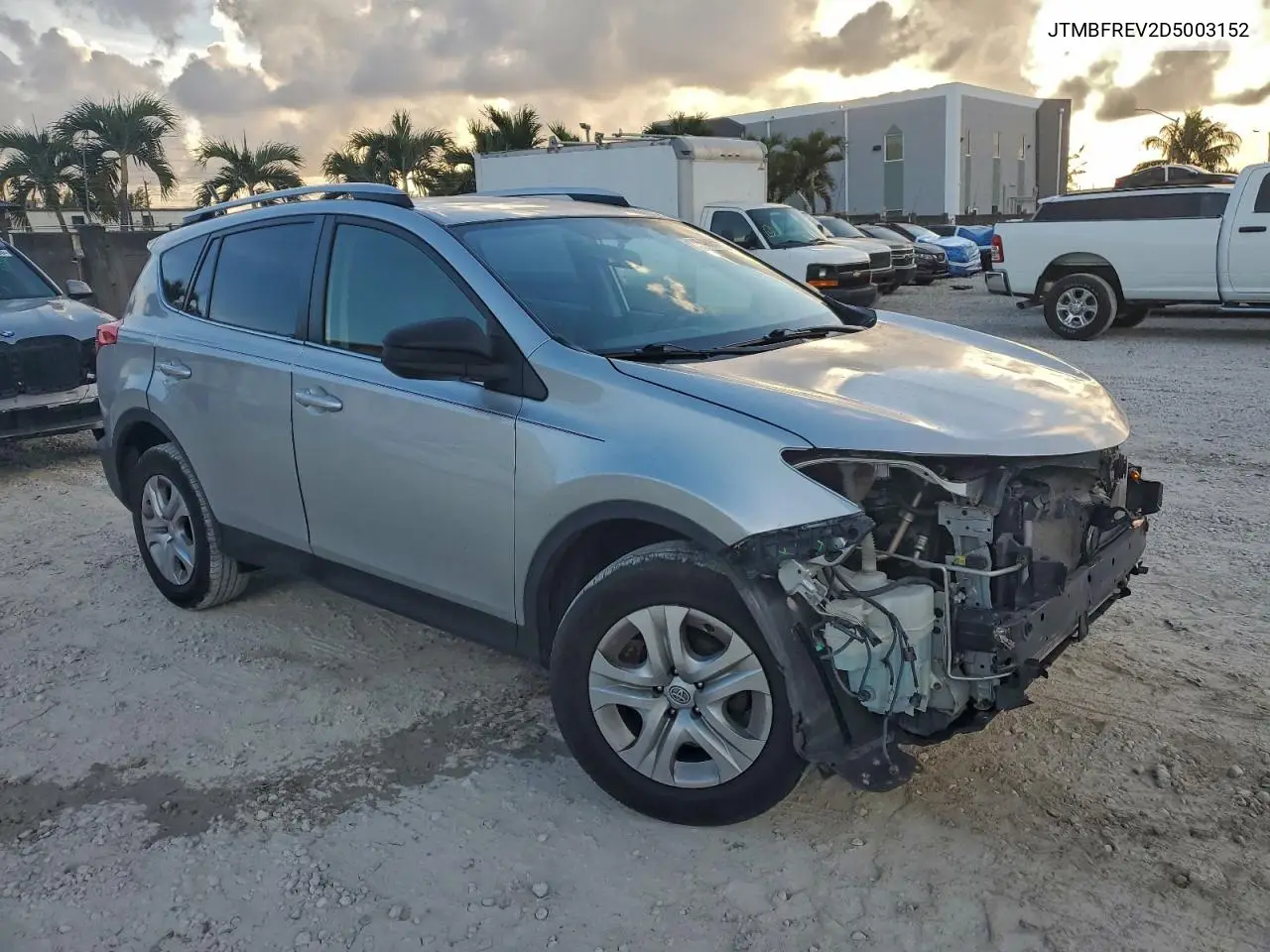 JTMBFREV2D5003152 2013 Toyota Rav4 Le