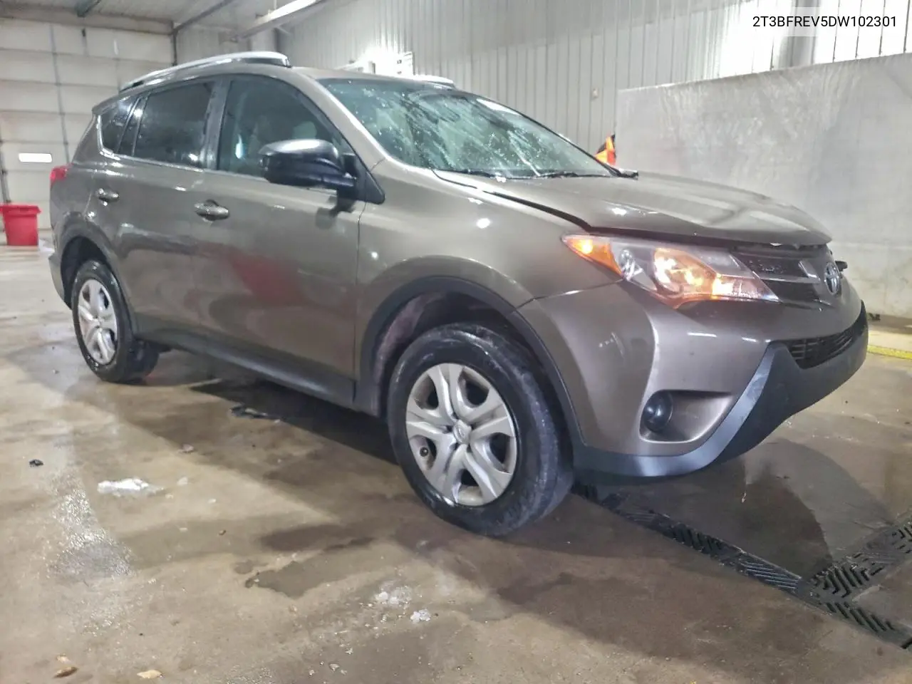 2T3BFREV5DW102301 2013 Toyota Rav4 Le