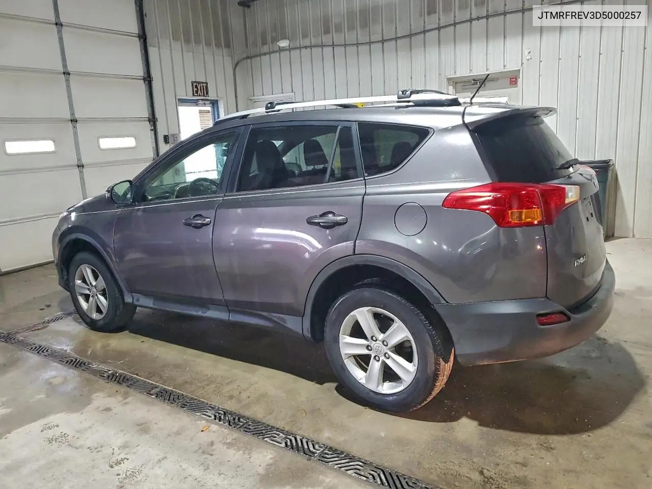 JTMRFREV3D5000257 2013 Toyota Rav4 Xle