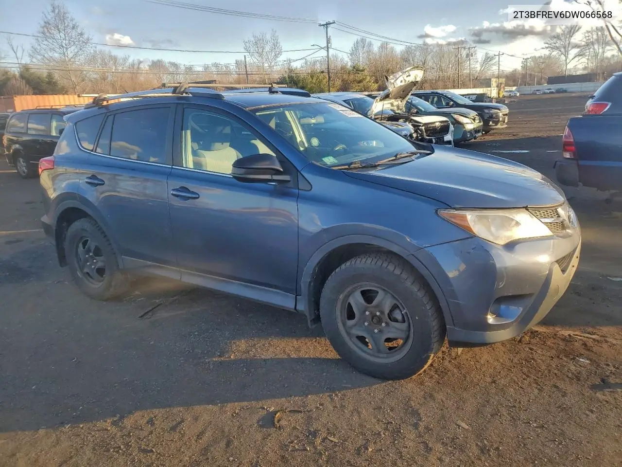 2T3BFREV6DW066568 2013 Toyota Rav4 Le