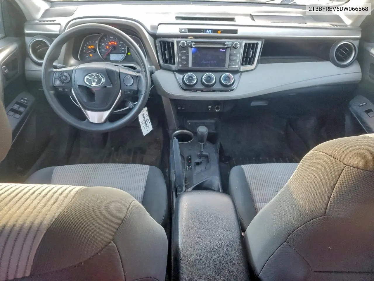 2T3BFREV6DW066568 2013 Toyota Rav4 Le