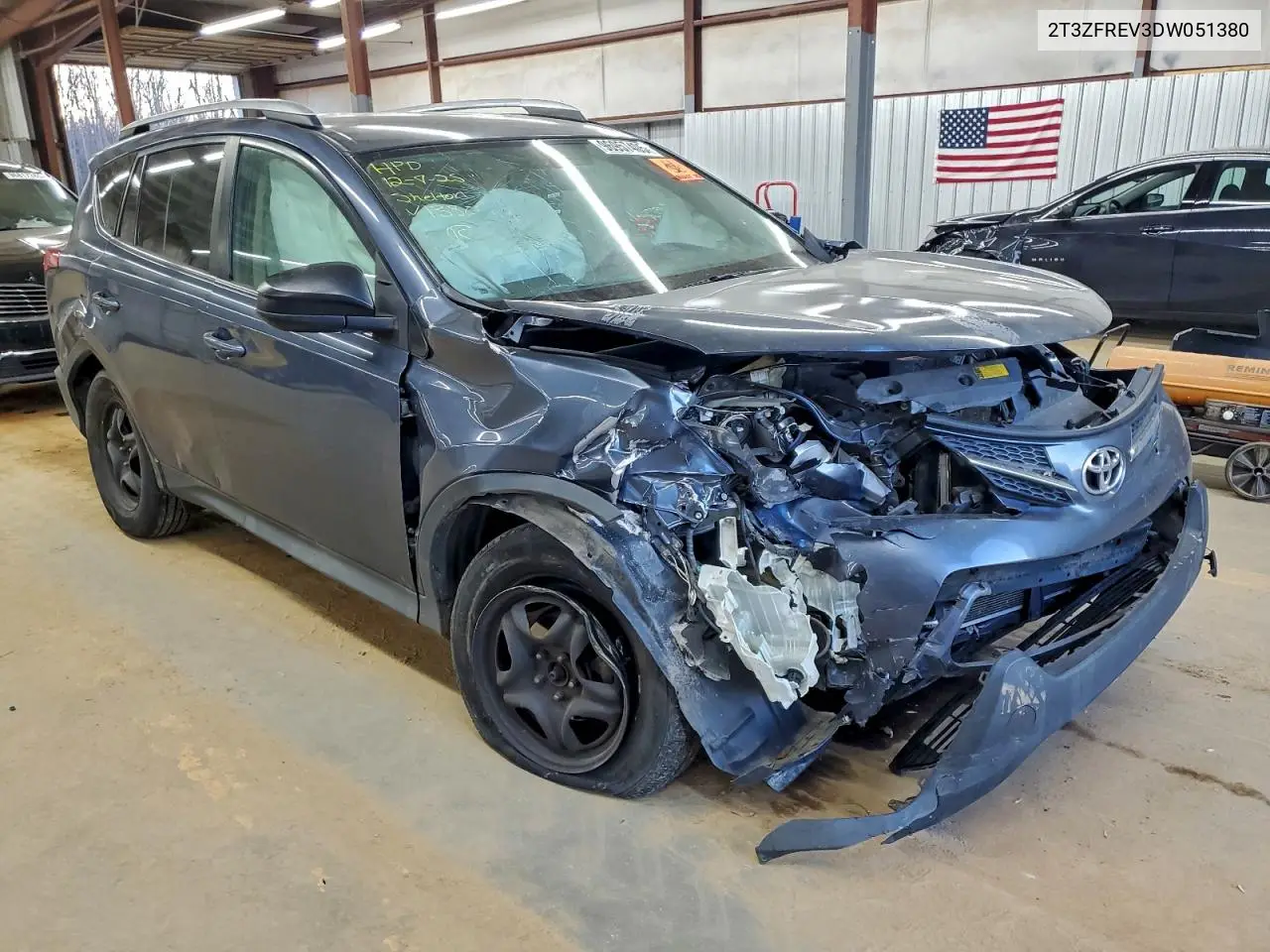2T3ZFREV3DW051380 2013 Toyota Rav4 Le
