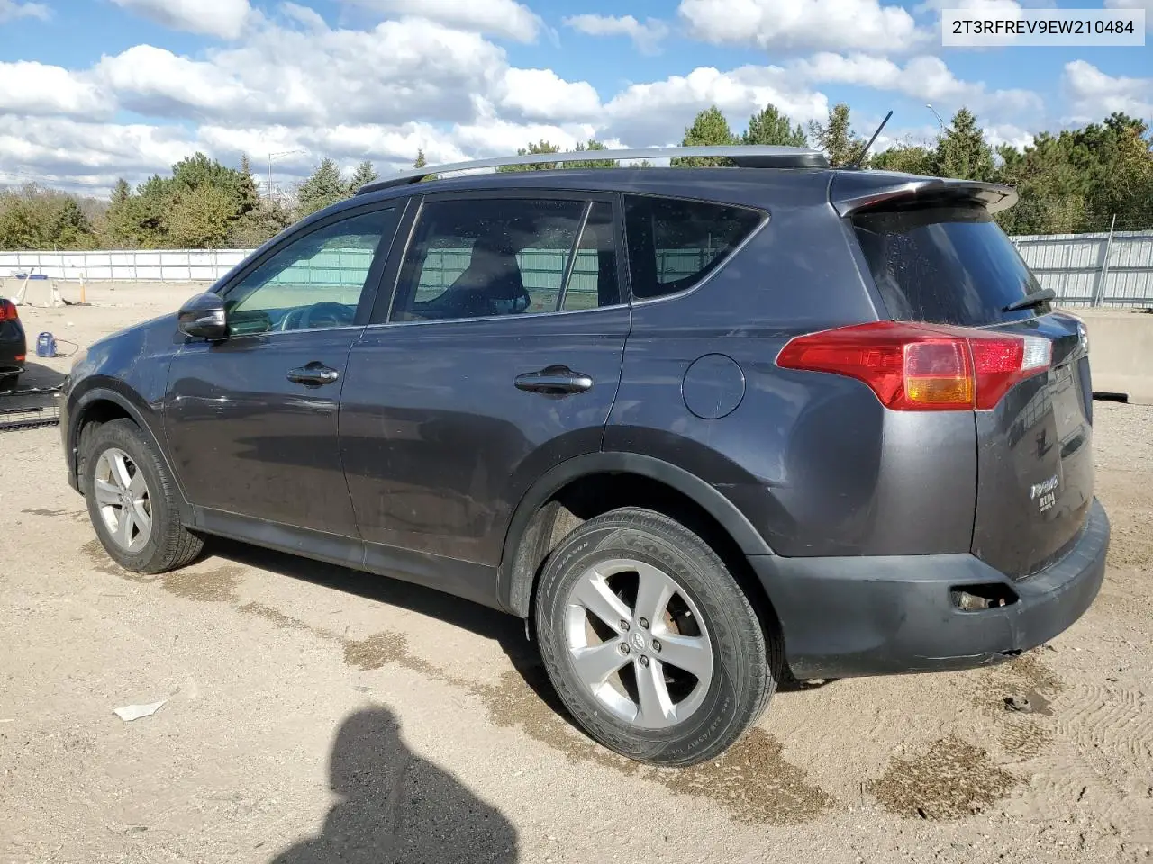 2T3RFREV9EW210484 2014 Toyota Rav4 Xle