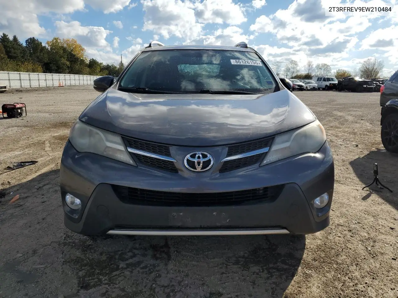 2T3RFREV9EW210484 2014 Toyota Rav4 Xle