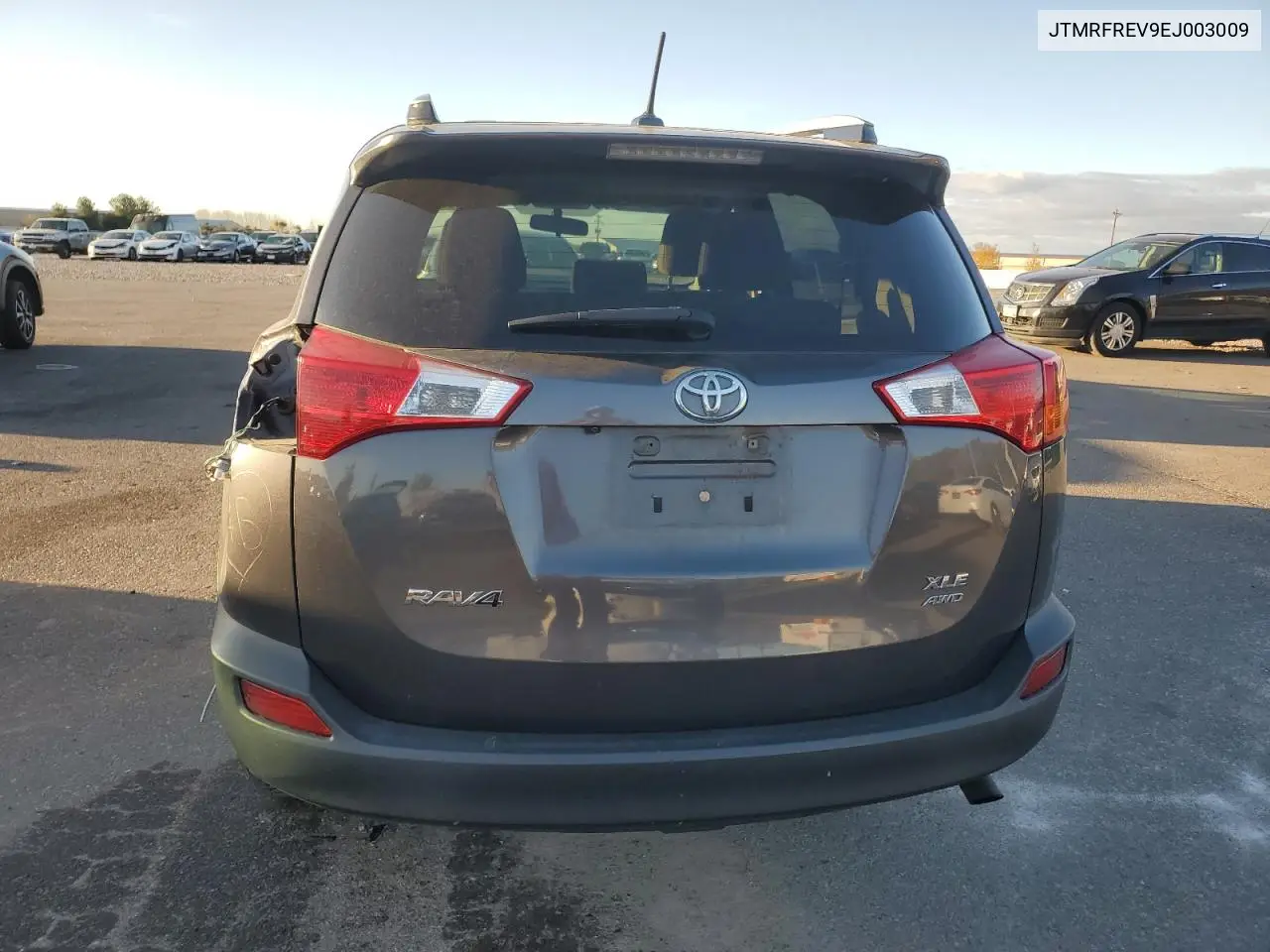JTMRFREV9EJ003009 2014 Toyota Rav4 Xle
