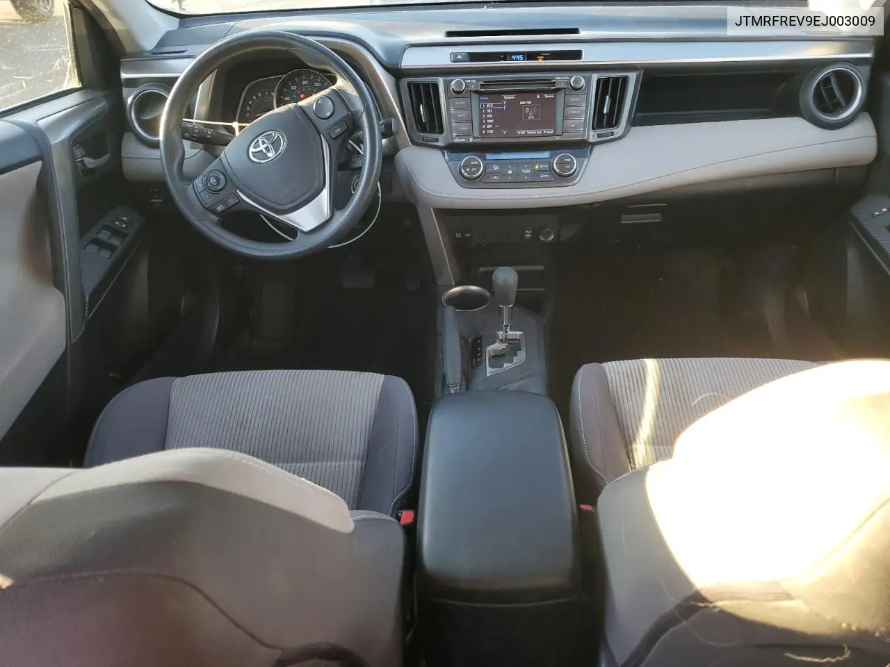 JTMRFREV9EJ003009 2014 Toyota Rav4 Xle