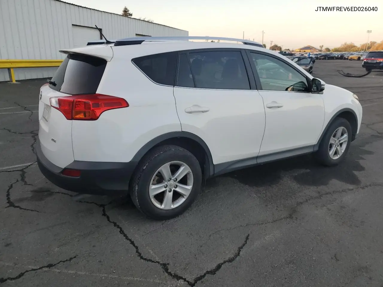 JTMWFREV6ED026040 2014 Toyota Rav4 Xle