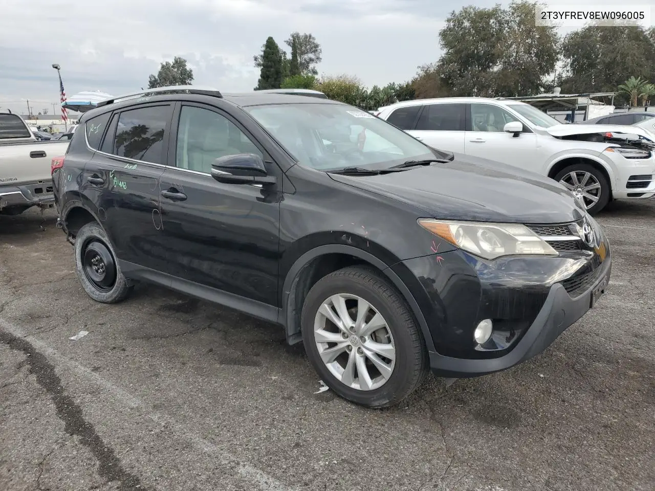 2T3YFREV8EW096005 2014 Toyota Rav4 Limited