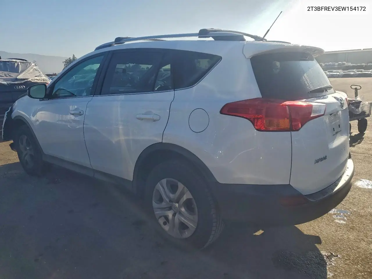 2T3BFREV3EW154172 2014 Toyota Rav4 Le