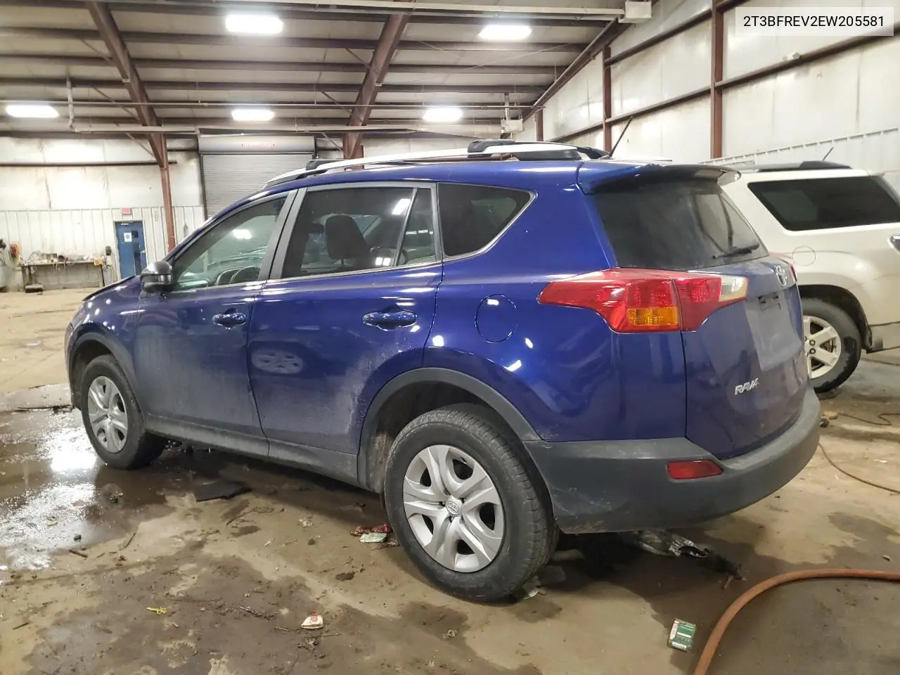 2T3BFREV2EW205581 2014 Toyota Rav4 Le