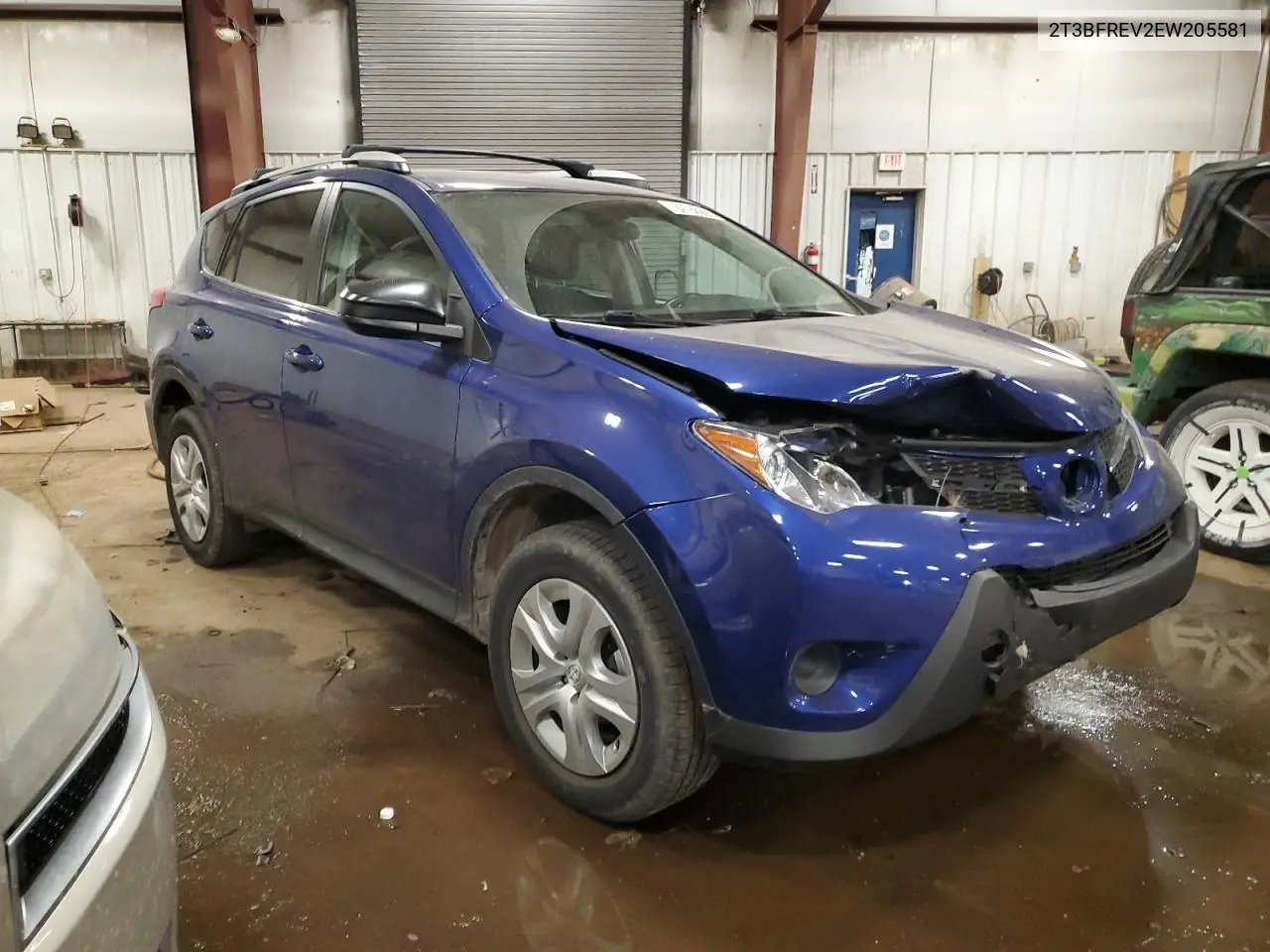 2T3BFREV2EW205581 2014 Toyota Rav4 Le