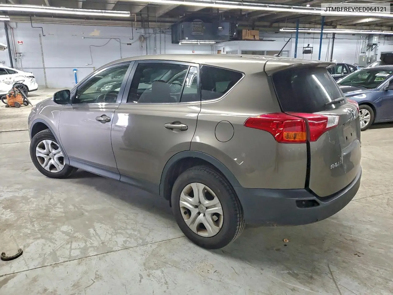 JTMBFREV0ED064121 2014 Toyota Rav4 Le