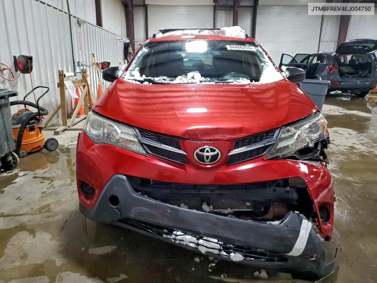 JTMBFREV4EJ004750 2014 Toyota Rav4 Le