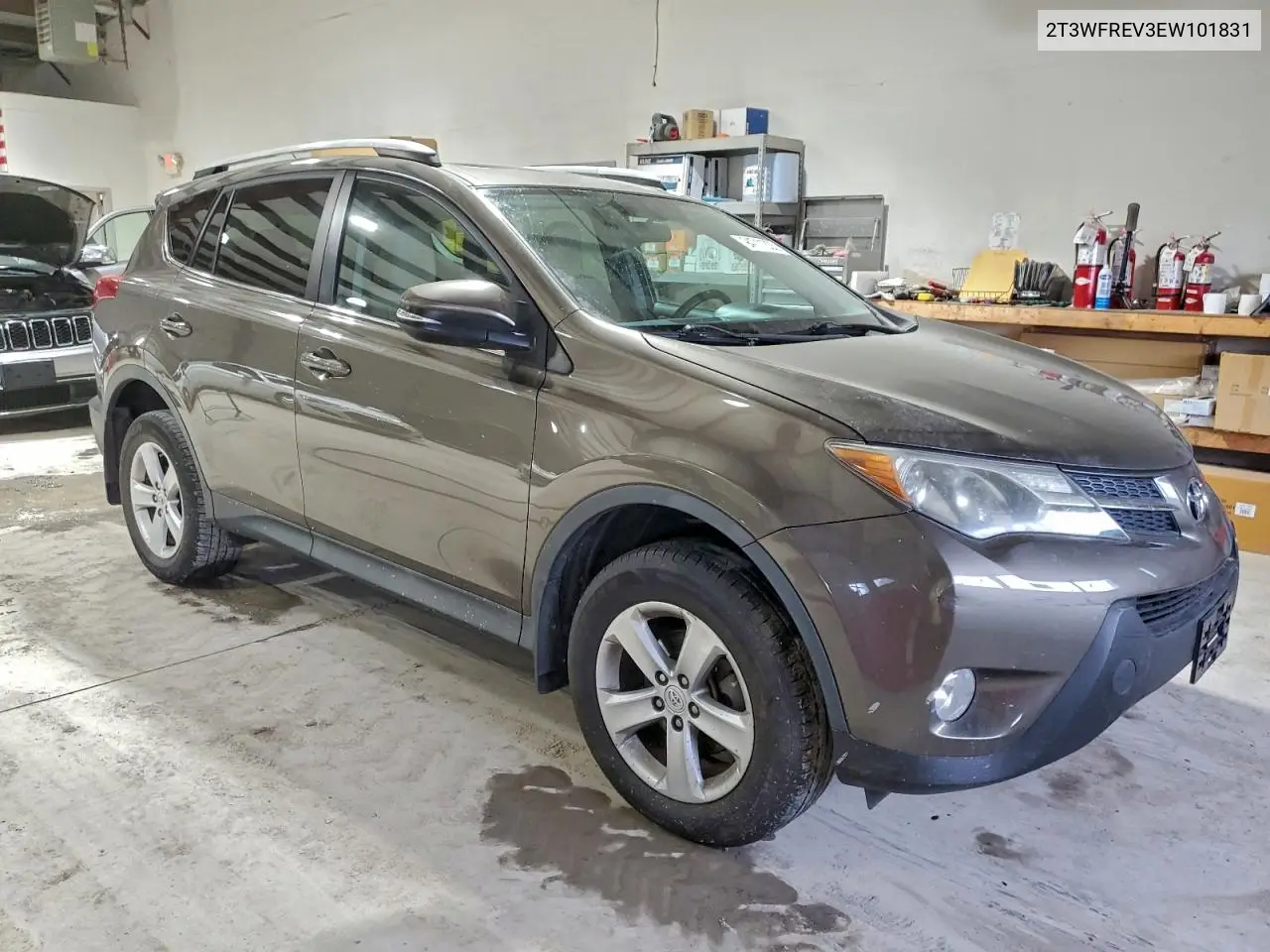 2T3WFREV3EW101831 2014 Toyota Rav4 Xle