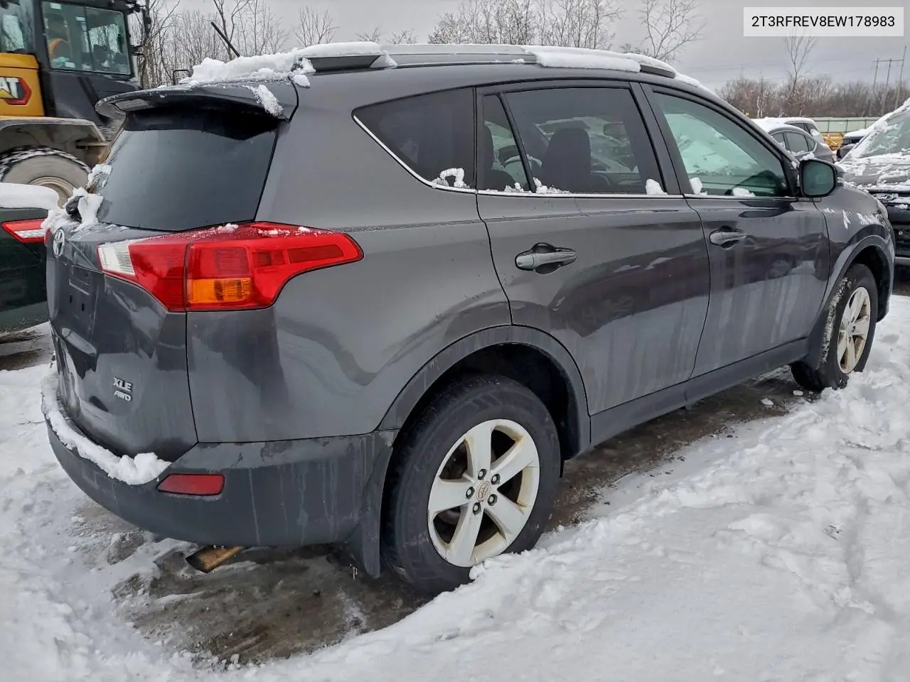 2T3RFREV8EW178983 2014 Toyota Rav4 Xle