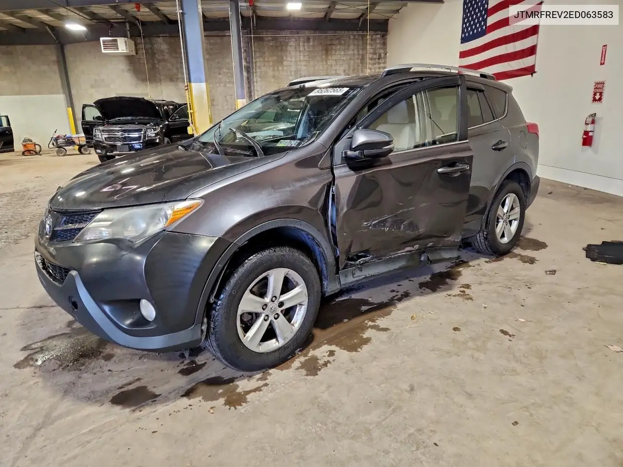 JTMRFREV2ED063583 2014 Toyota Rav4 Xle