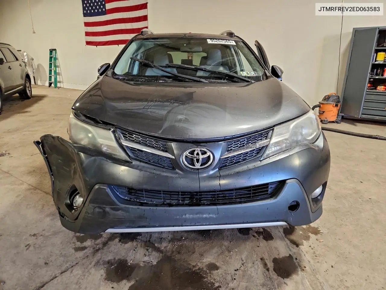 JTMRFREV2ED063583 2014 Toyota Rav4 Xle