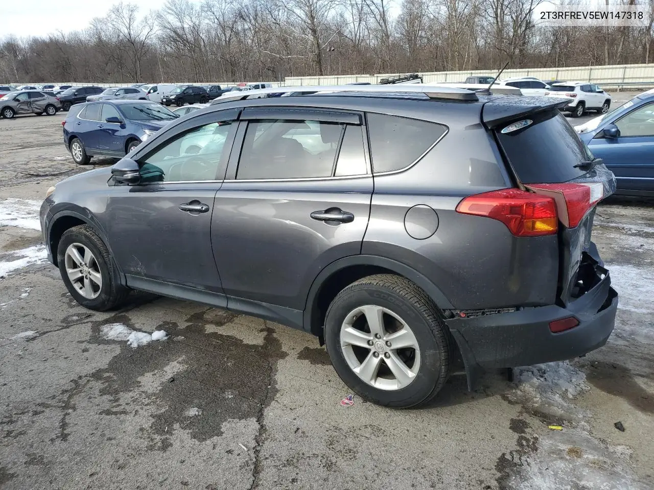 2T3RFREV5EW147318 2014 Toyota Rav4 Xle