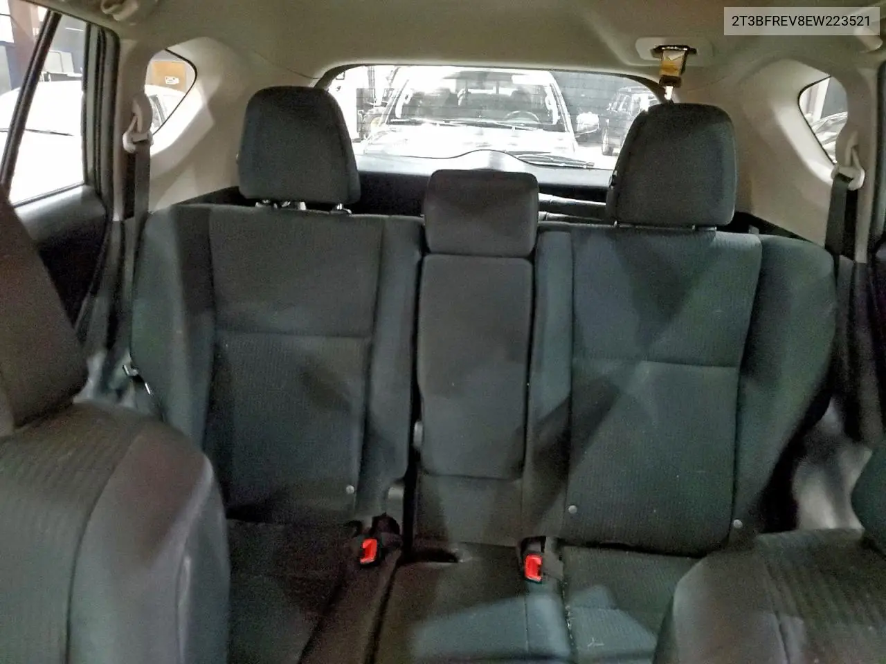2T3BFREV8EW223521 2014 Toyota Rav4 Le
