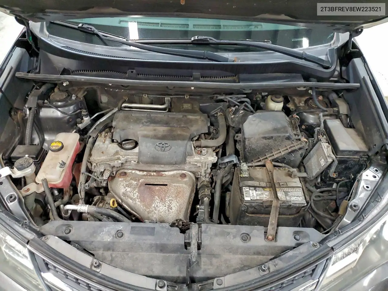 2T3BFREV8EW223521 2014 Toyota Rav4 Le