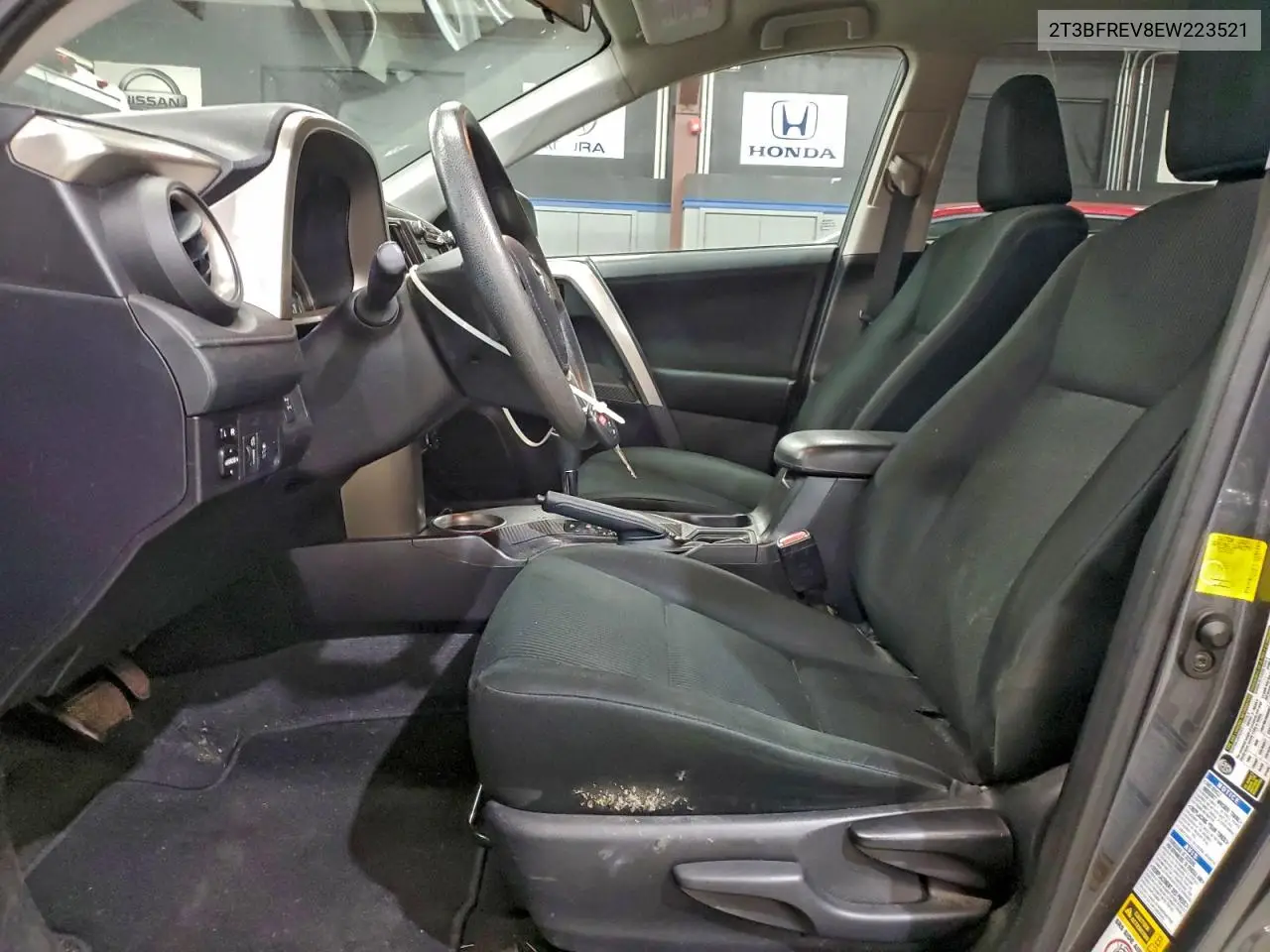 2T3BFREV8EW223521 2014 Toyota Rav4 Le