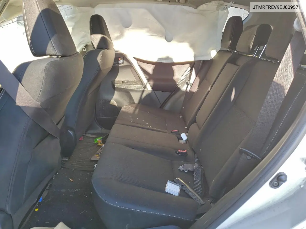 JTMRFREV9EJ009571 2014 Toyota Rav4 Xle