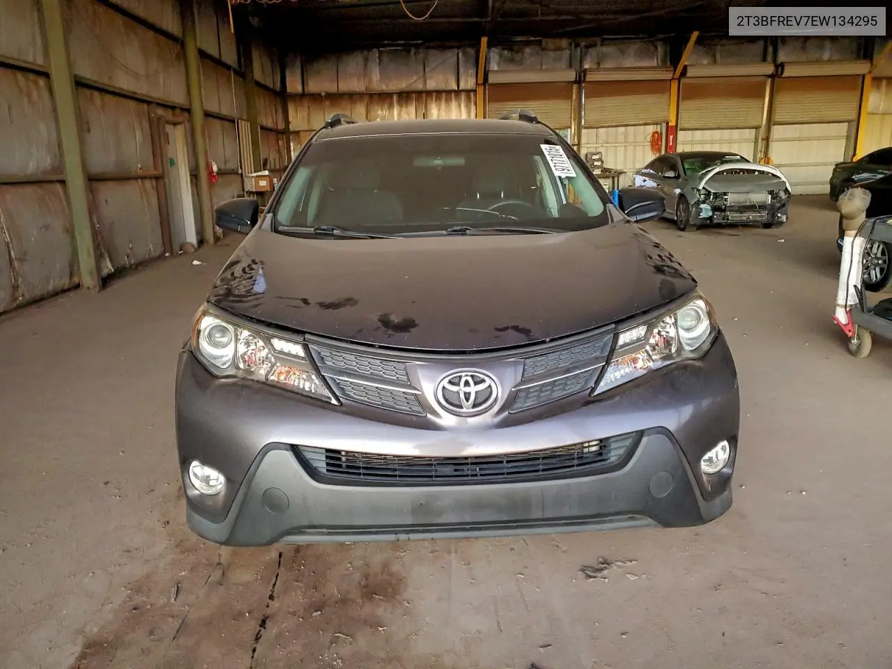 2T3BFREV7EW134295 2014 Toyota Rav4 Le