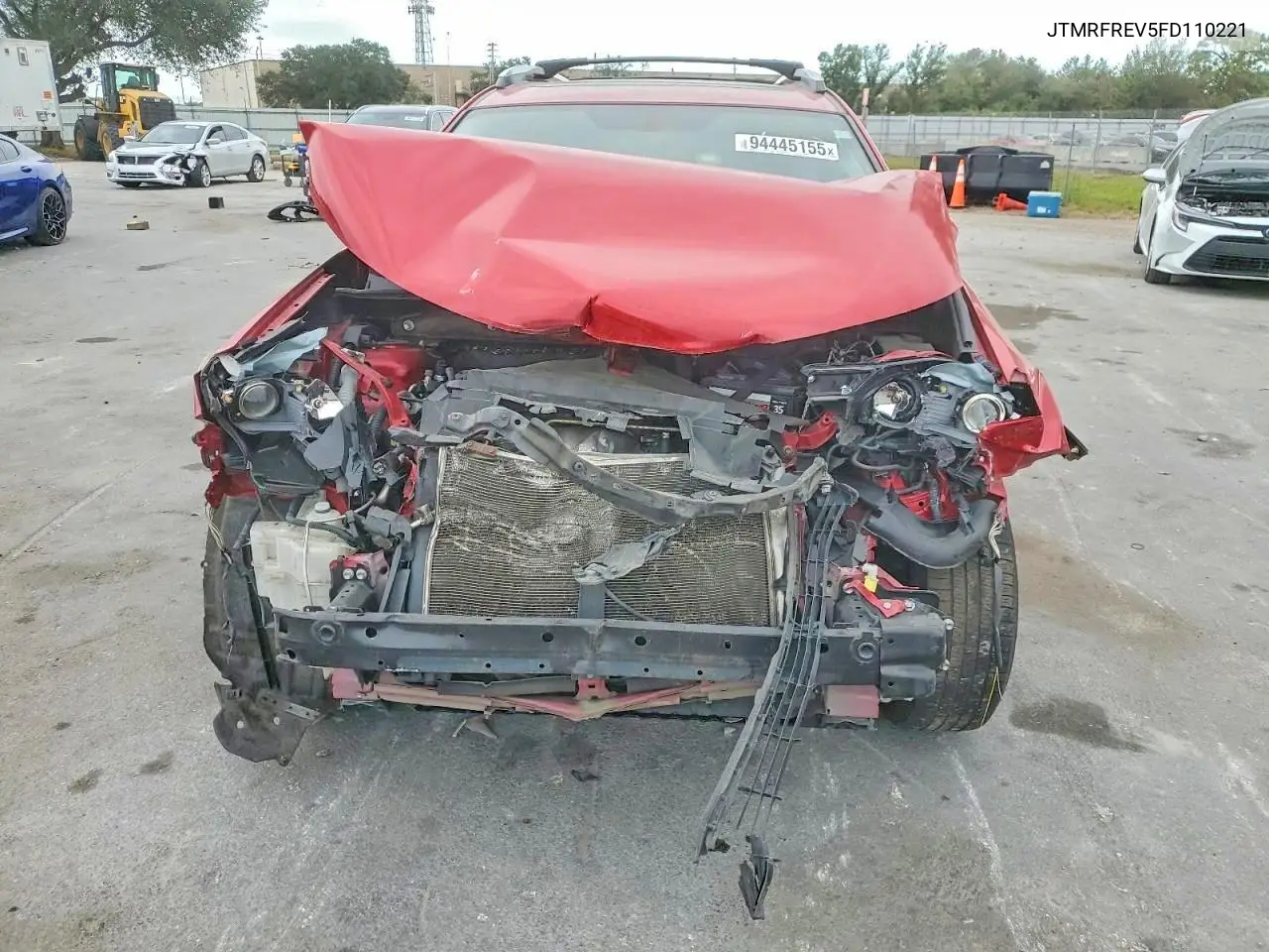 JTMRFREV5FD110221 2015 Toyota Rav4 Xle