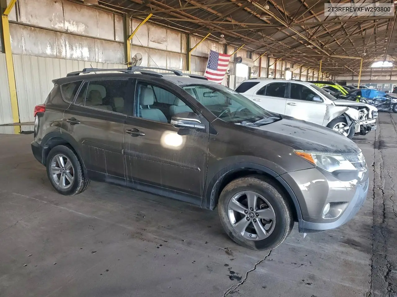 2T3RFREVXFW293800 2015 Toyota Rav4 Xle