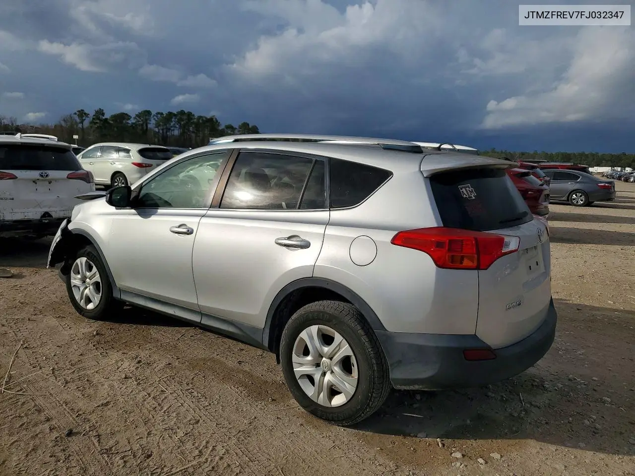 JTMZFREV7FJ032347 2015 Toyota Rav4 Le