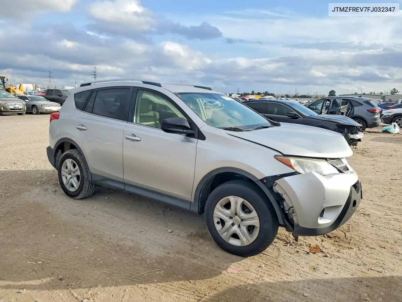 JTMZFREV7FJ032347 2015 Toyota Rav4 Le