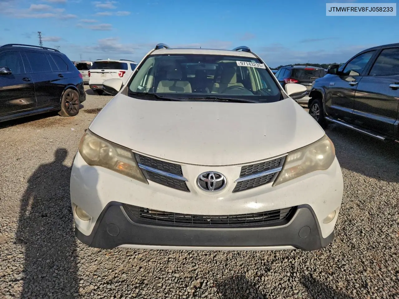 JTMWFREV8FJ058233 2015 Toyota Rav4 Xle