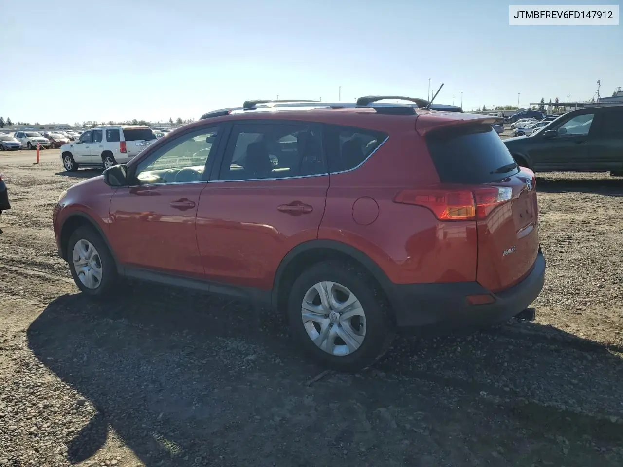 JTMBFREV6FD147912 2015 Toyota Rav4 Le