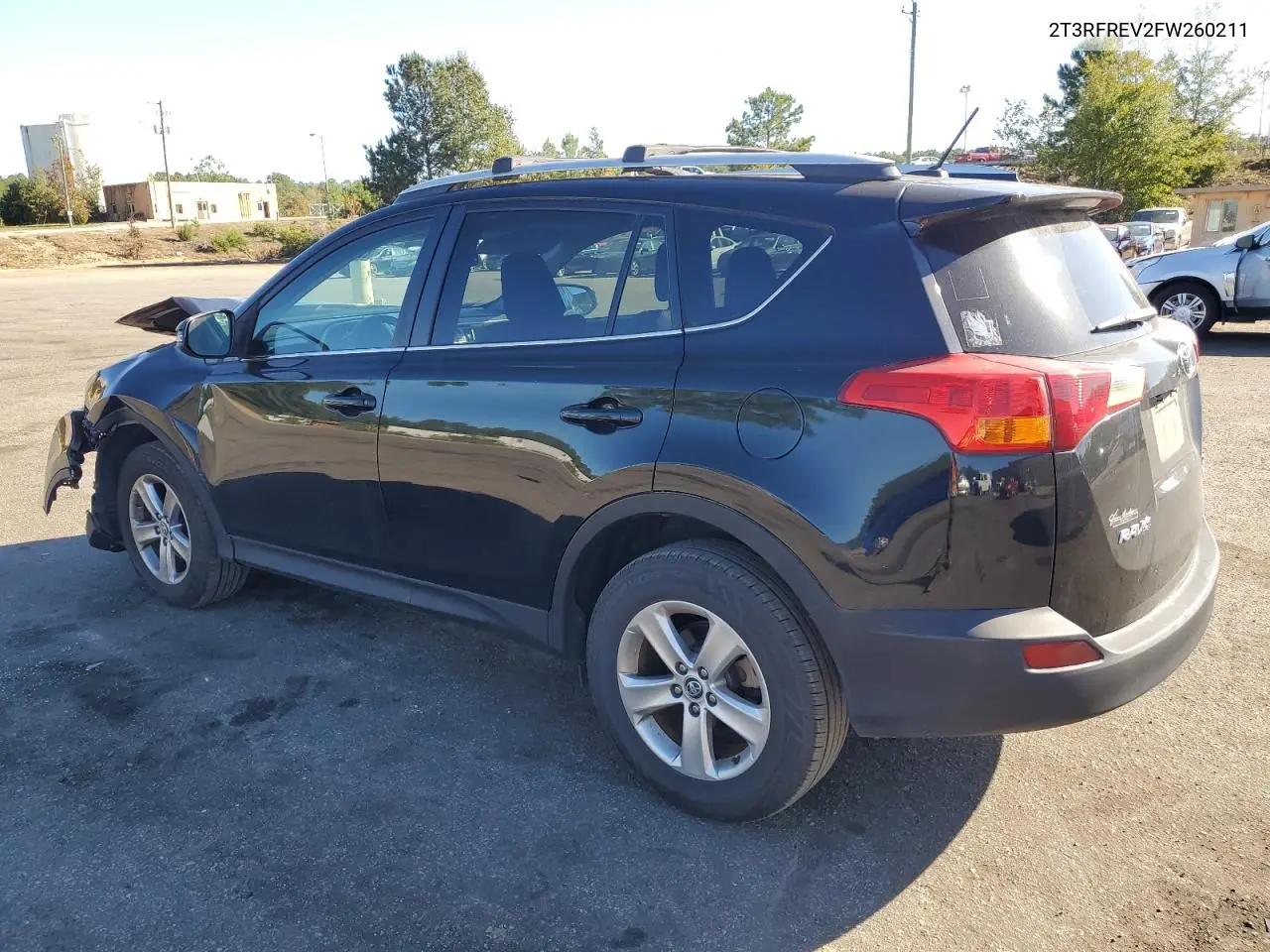 2T3RFREV2FW260211 2015 Toyota Rav4 Xle