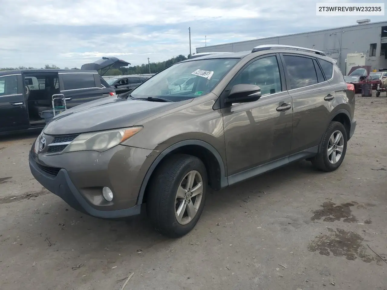 2T3WFREV8FW232335 2015 Toyota Rav4 Xle