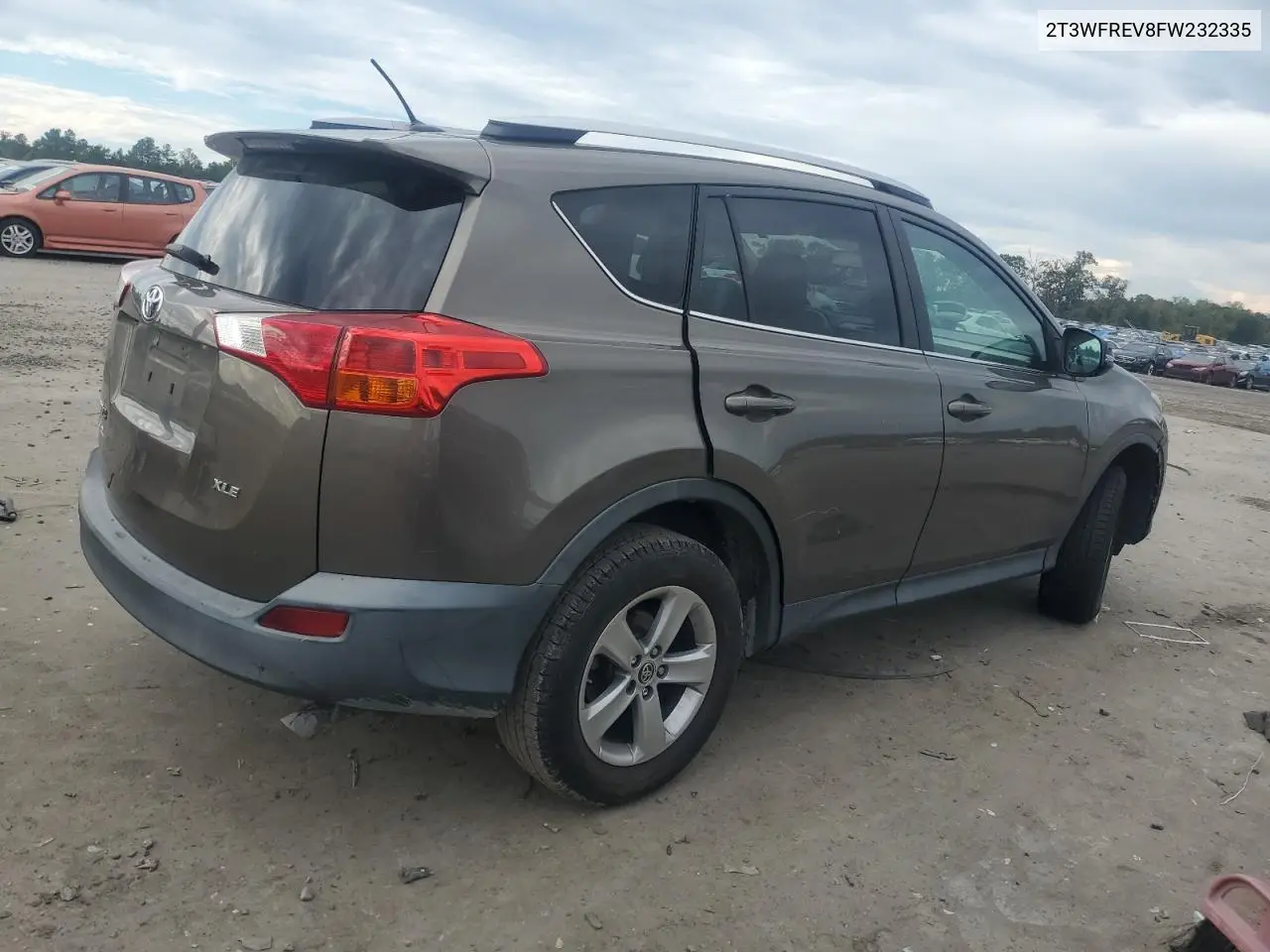 2T3WFREV8FW232335 2015 Toyota Rav4 Xle