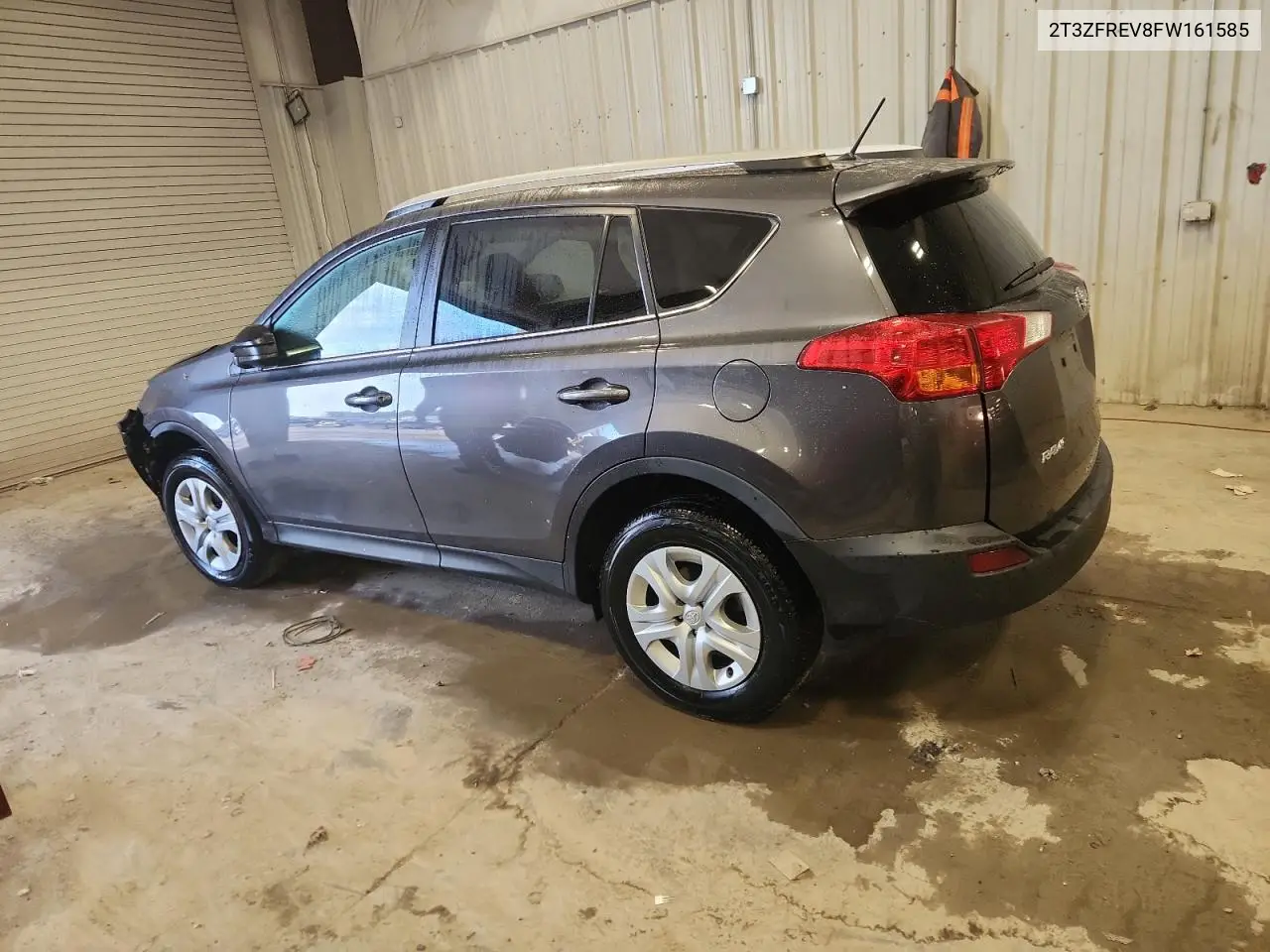 2T3ZFREV8FW161585 2015 Toyota Rav4 Le