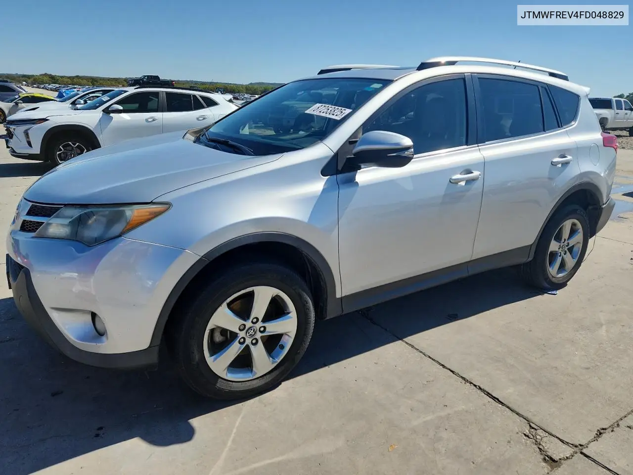JTMWFREV4FD048829 2015 Toyota Rav4 Xle