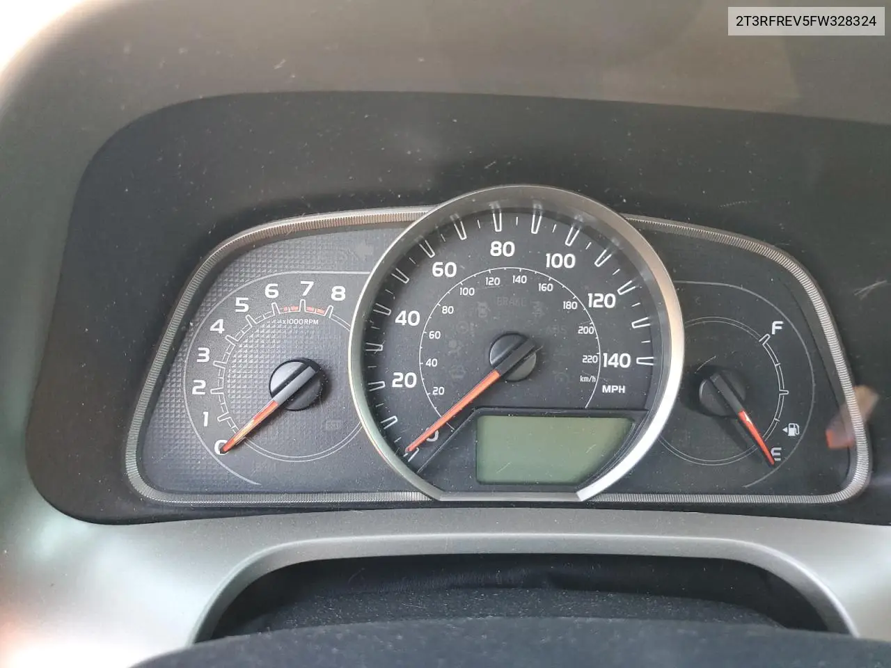 2T3RFREV5FW328324 2015 Toyota Rav4 Xle