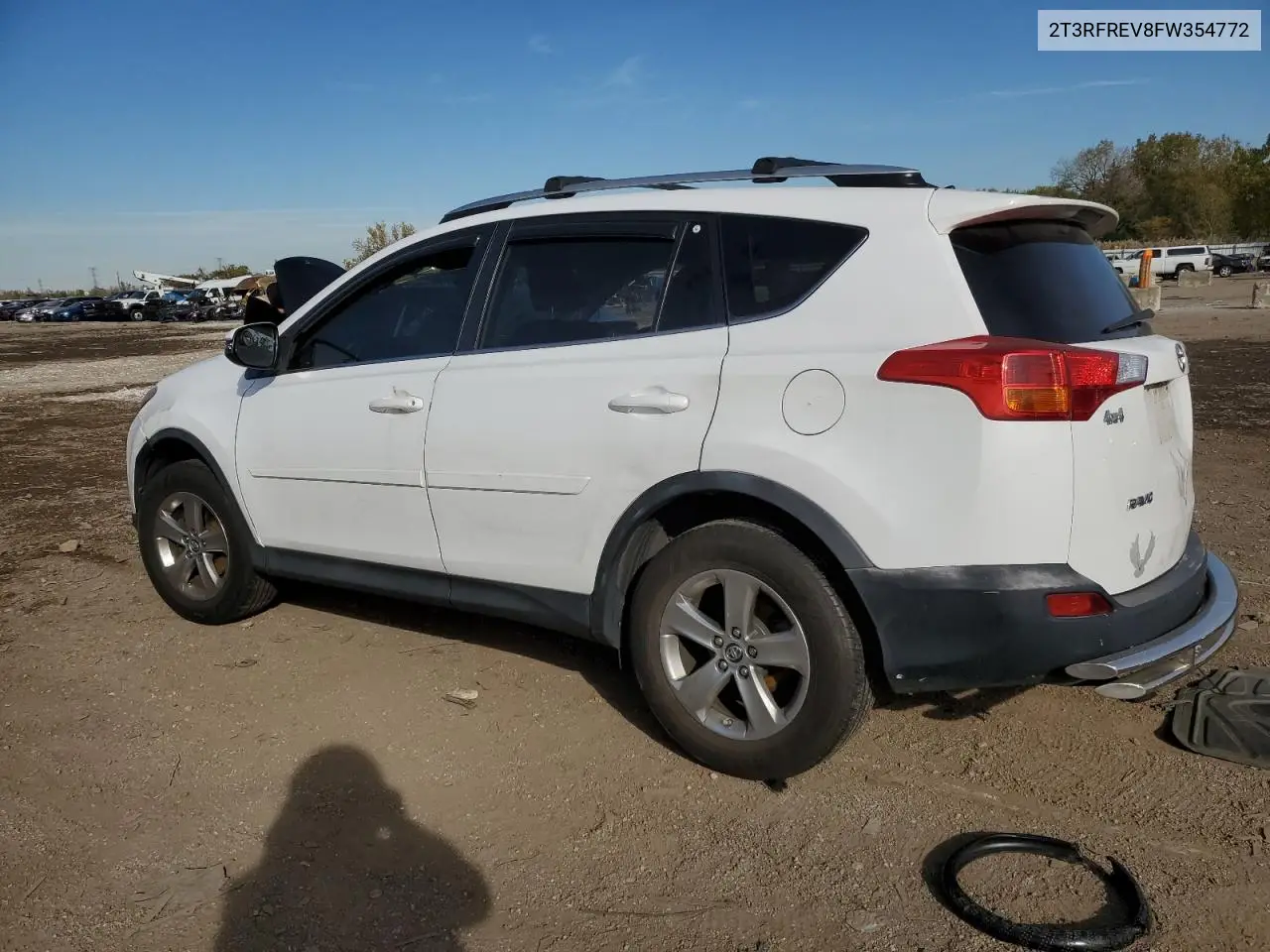2T3RFREV8FW354772 2015 Toyota Rav4 Xle