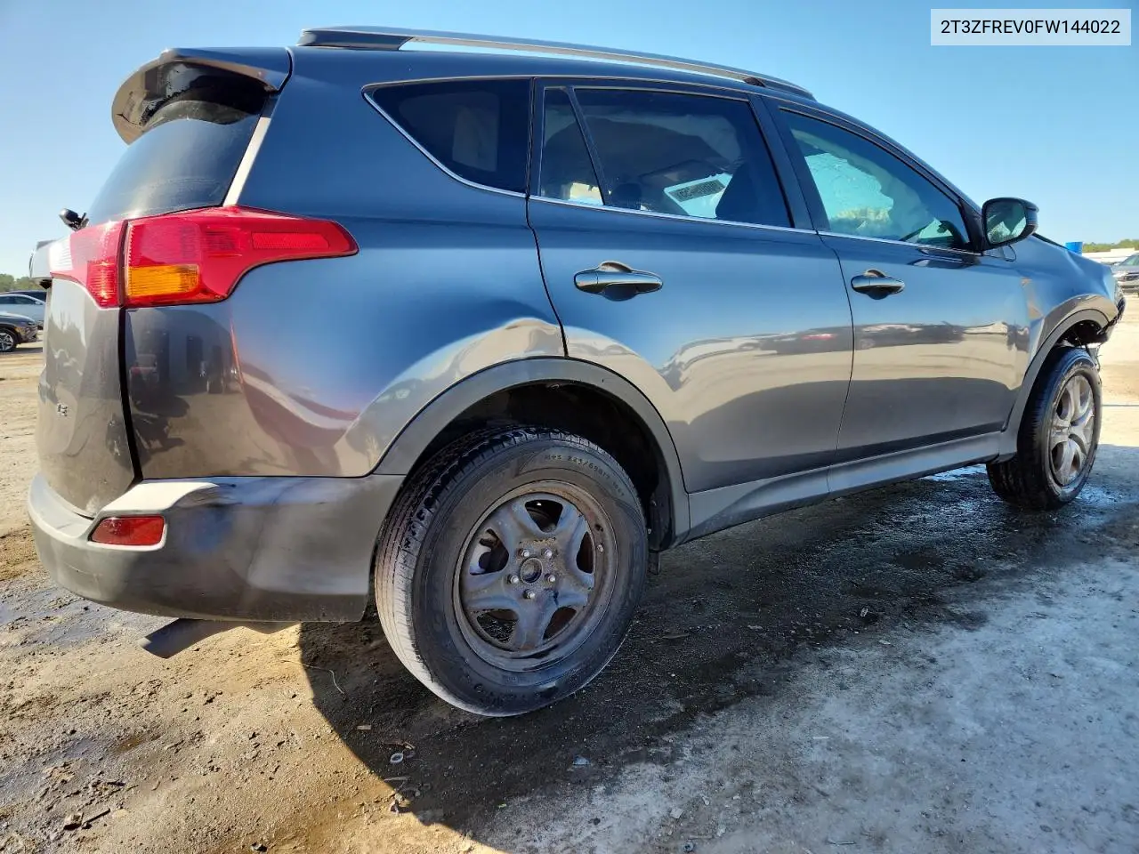 2T3ZFREV0FW144022 2015 Toyota Rav4 Le