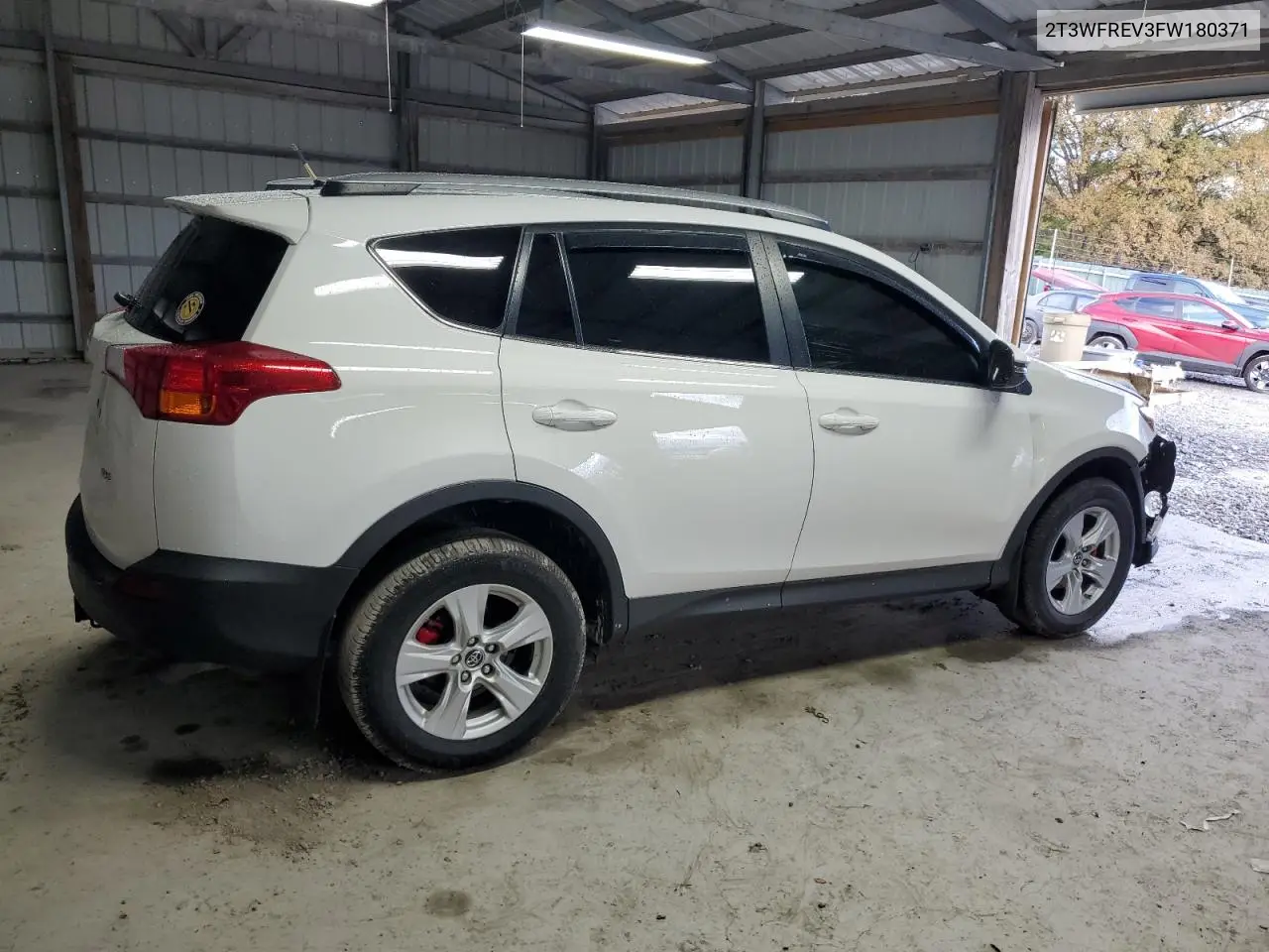 2T3WFREV3FW180371 2015 Toyota Rav4 Xle