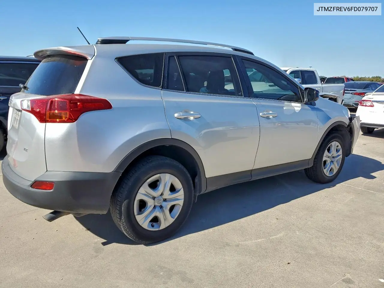 JTMZFREV6FD079707 2015 Toyota Rav4 Le