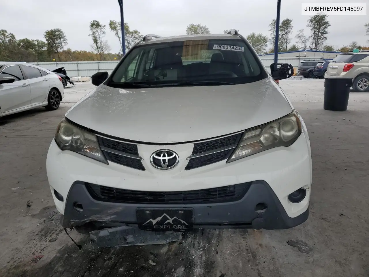 JTMBFREV5FD145097 2015 Toyota Rav4 Le